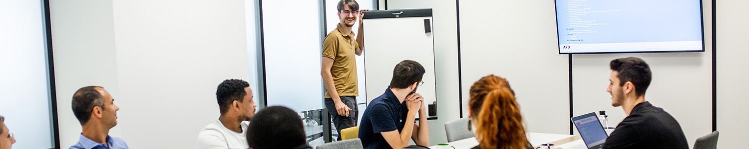 CHEF DE PROJET TELECOM SHORT